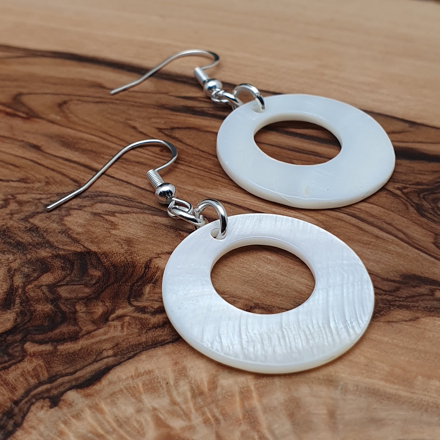 White Mother Of Pearl Hoop Earrings Dangle Drop Natural Shell Disc