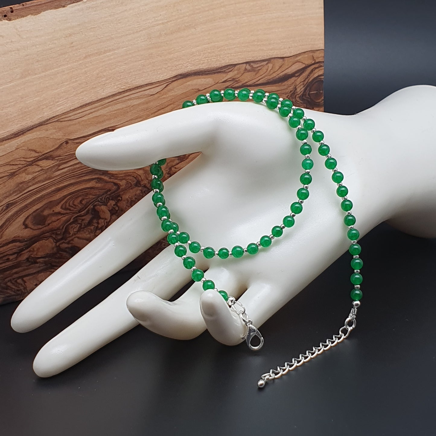 Green Jade Beaded Collar Necklace Silver Plated