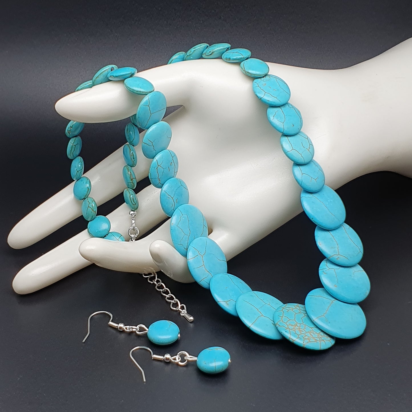 Dyed Blue Howlite Beaded Graduated Collar Boho Necklace And Dangle Drop Earrings Set